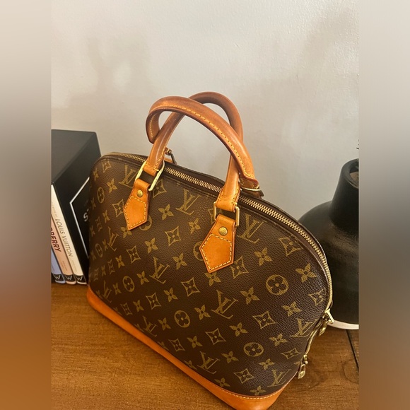 Louis Vuitton Alma (With COA) - Picture 4 of 15